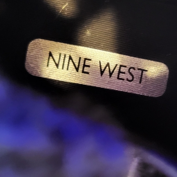 NWT Nine West Chelsea 7 Faux Fur comfortable boots - Picture 3 of 12